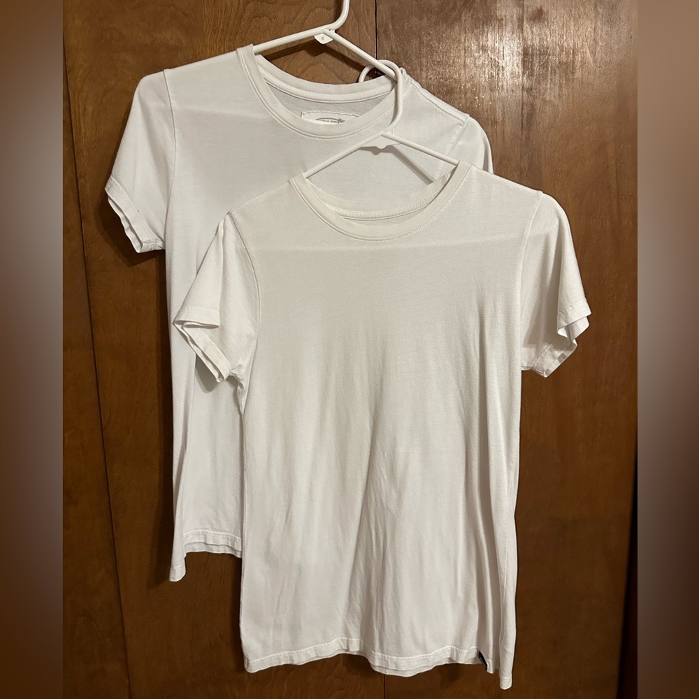 Cariloha Women’s White Shirts